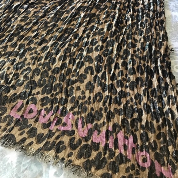 Louis Vuitton LUREX leopard scarf - Picture 3 of 8